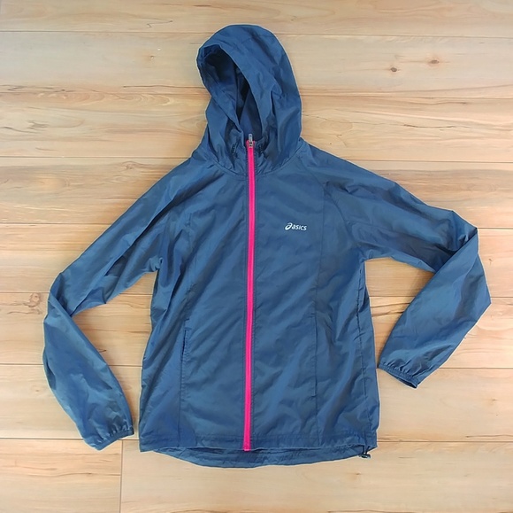 asics run hood jacket